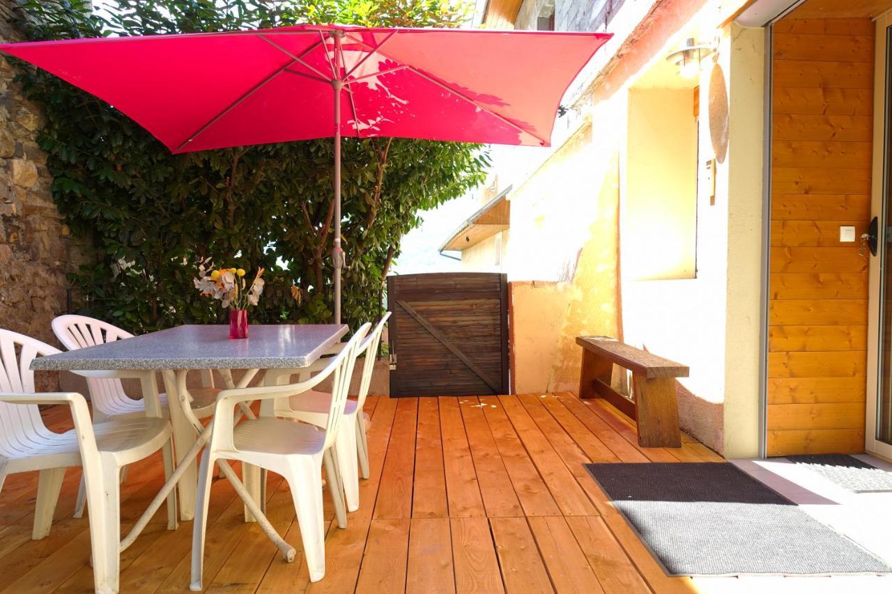 Appartement Spacieux Avec Terrasse Saint-André-dʼEmbrun Eksteriør billede